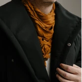 Большой платок на шею горчичный