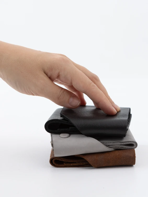 Кожаный складной кошелек серый