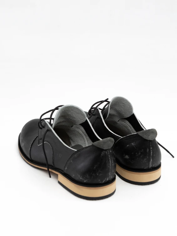 Кожаные монохромные туфли Барселона