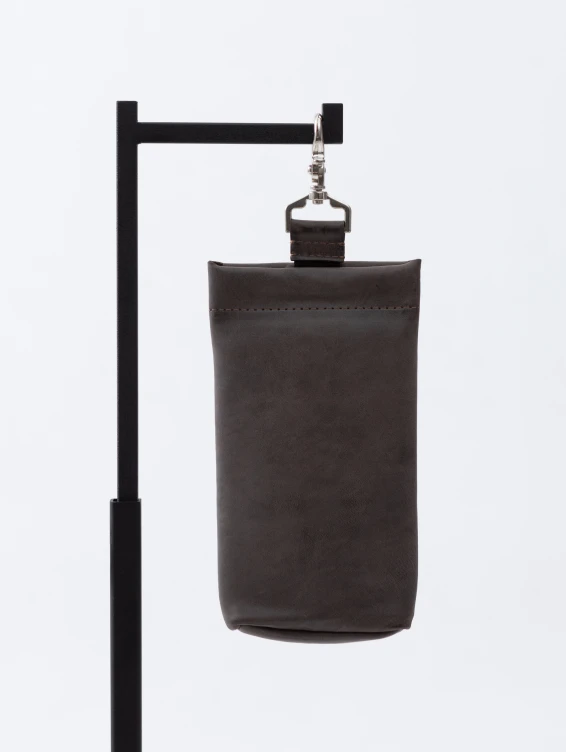 Подвесной кожаный очечник коричневый