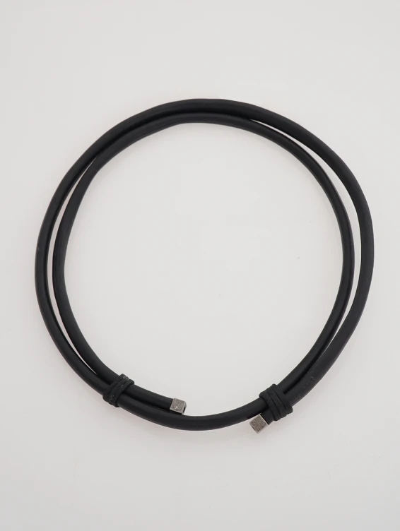 Кожаный черный шнур