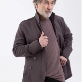 Коричневый трикотажный жакет на пуговицах