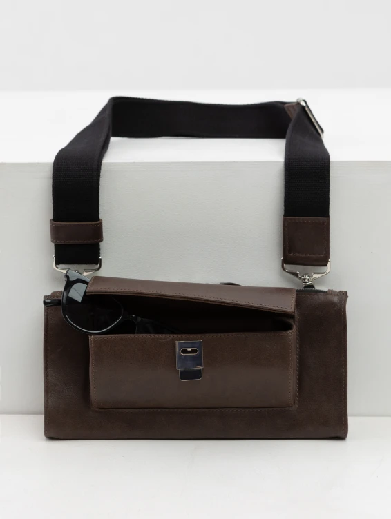Кожаная сумка с очечником коричневая