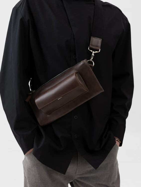 Кожаная сумка с очечником коричневая