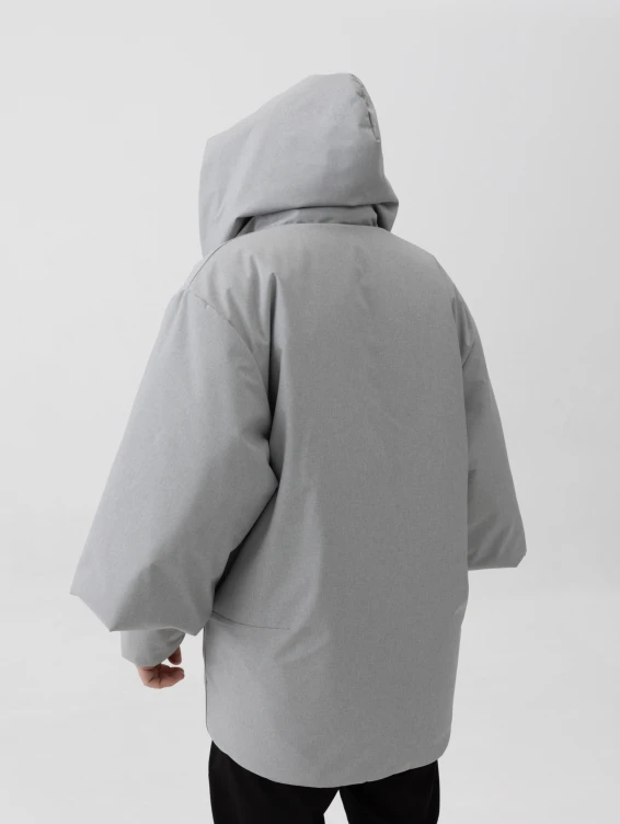 Зимнее пальто с капюшоном cветло-серое