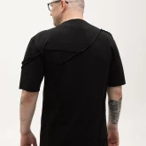 Асимметричная футболка черная, вид сзади